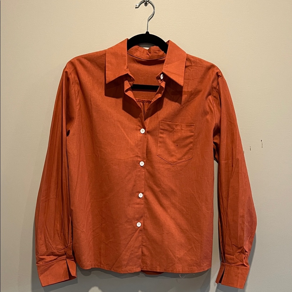 Women’s Rust Long-Sleeve Button-Up Shirt